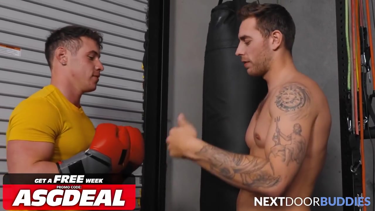 Late Jock Drills Muscly Self Defense Trainor With Carter Woods And Kyle Fletcher