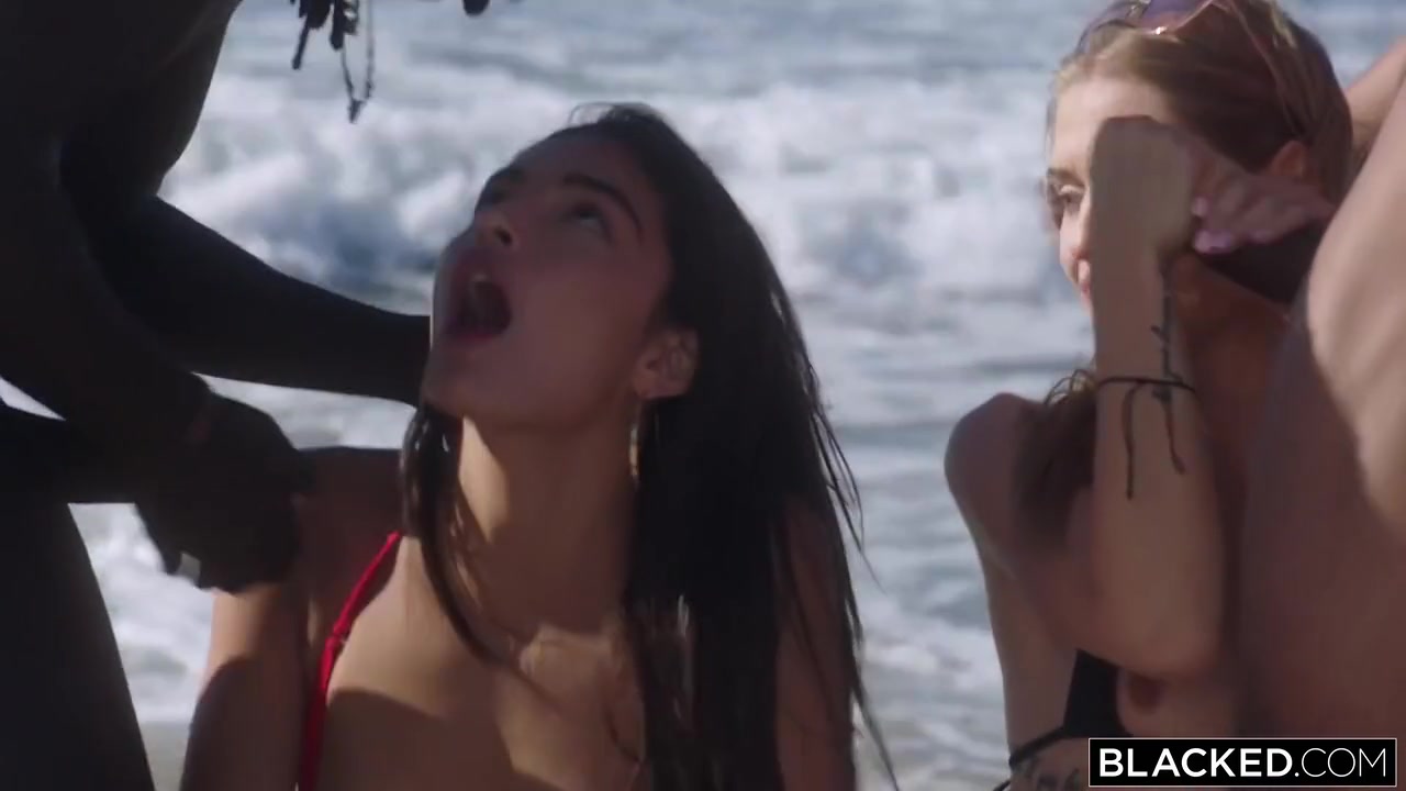 Blacked 2019.12.31 - Emily Willis And Tiffany Tatum