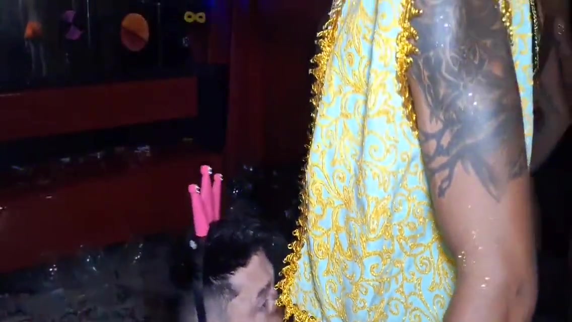 Festa De Carnaval, Homens Transando Cheios De Tesao E Muito Leite . 16 Min