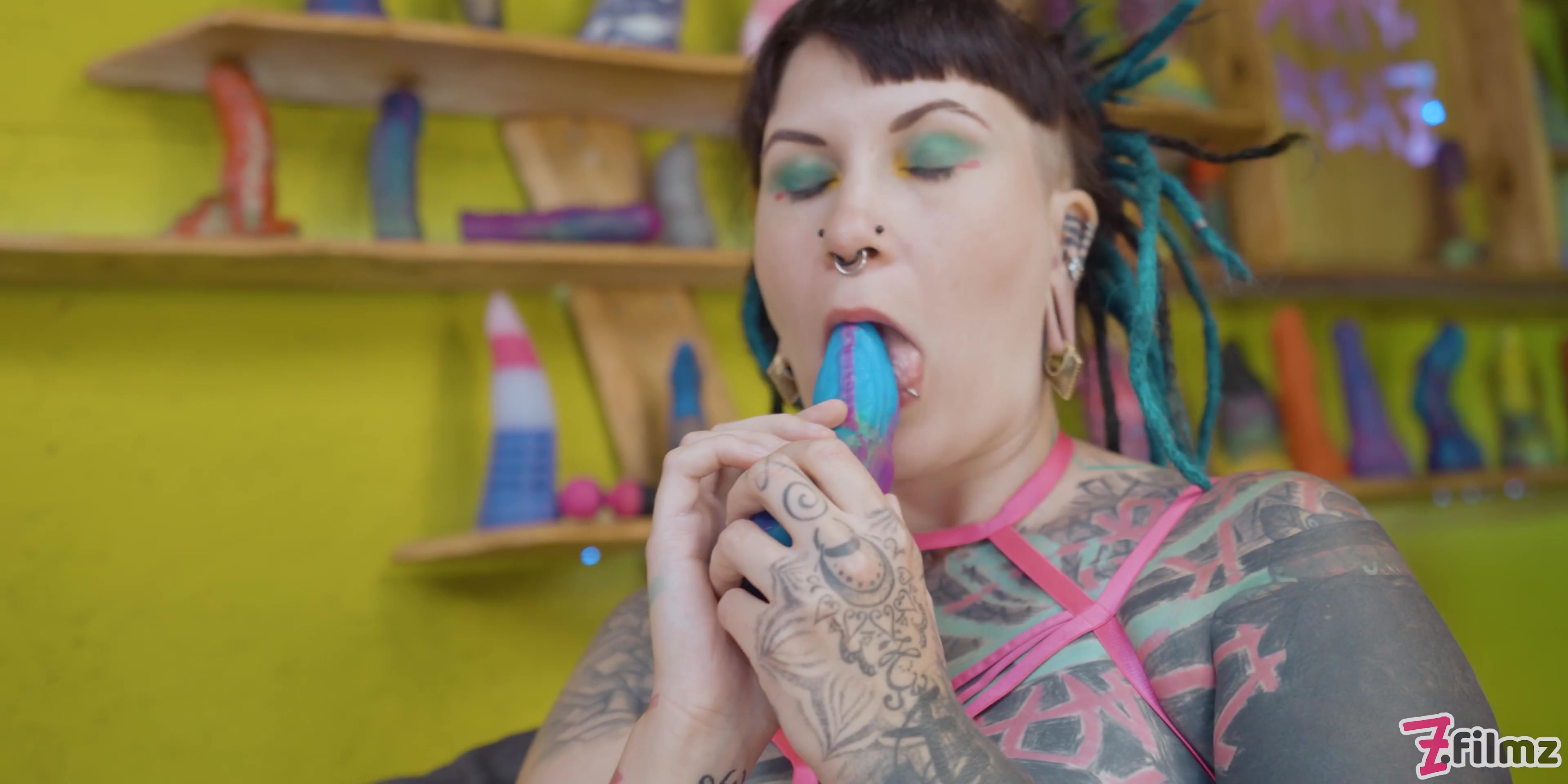 Fmm Anal Threesome, Rough Assfucking For Alternative Girl