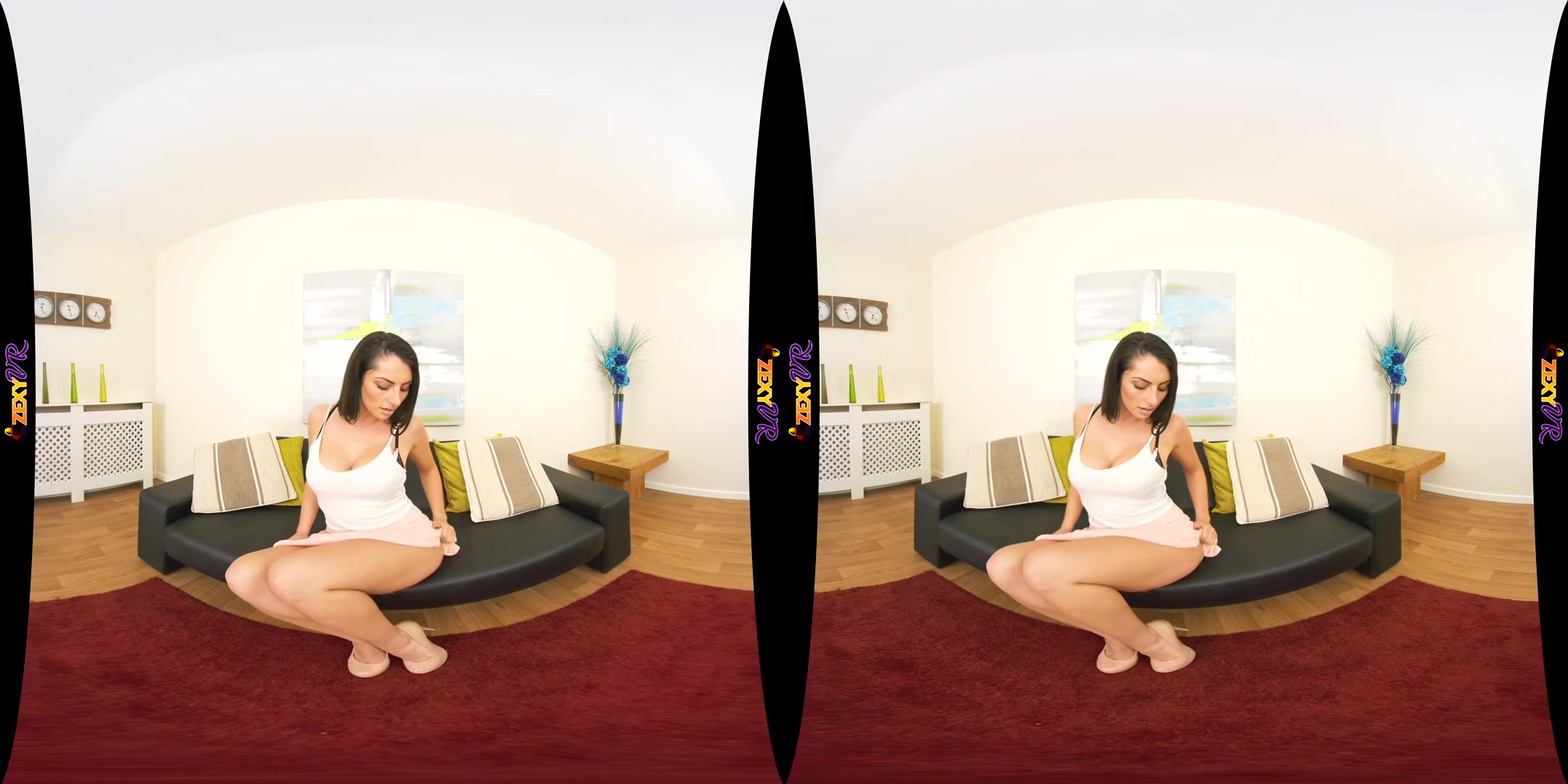 Couch Potato; Solo Striptease Brunette Big Tits Natural Fit Curvy