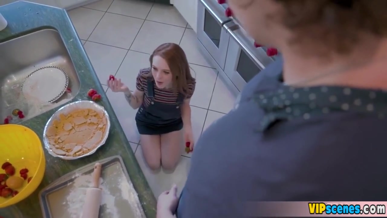 Cute Stepsister Makes A Very Nasty And Special Offer To