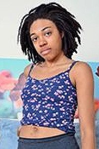 Watch Olivia Green videos