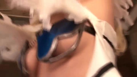 Cosplay Porn: Kyonyu Cosplay Bikini Armor 2