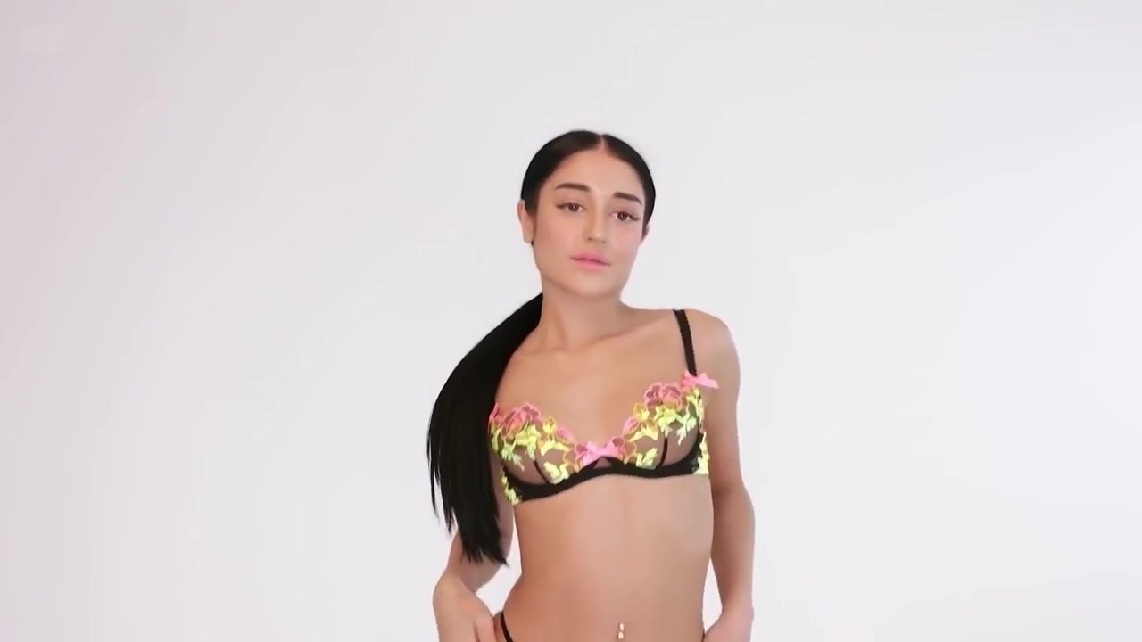 Ara Casting Ara