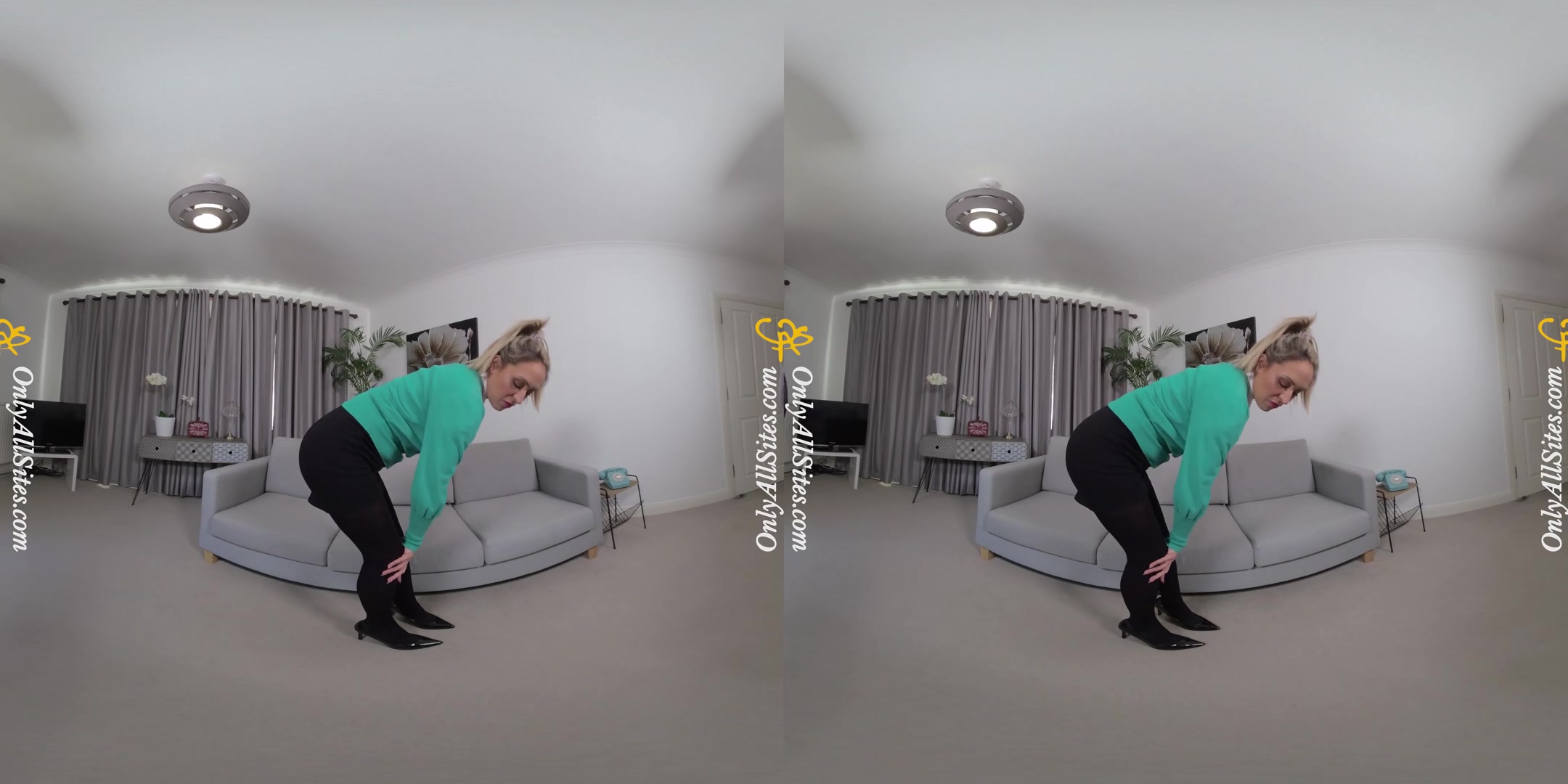 Samantha - Sit and Watch - OnlyTease