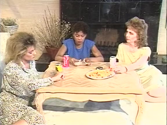 Frankie Leigh, Jeannie Pepper, Kim Alexis in classic sex scene