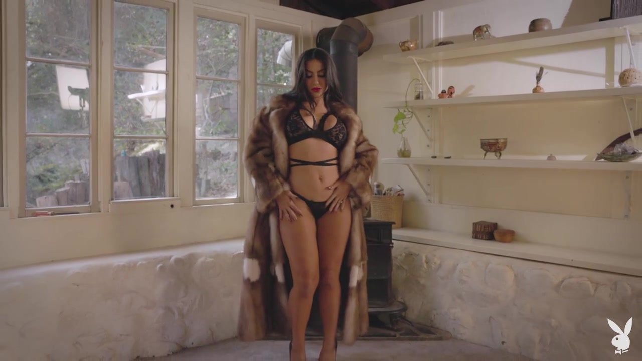Lena The Plug in Warm Wishes - PlayboyPlus