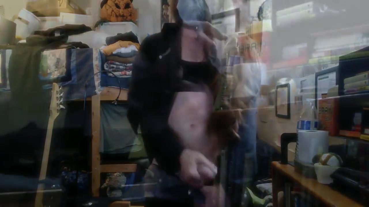 Trans Girl in Short Shorts Teases and Cums