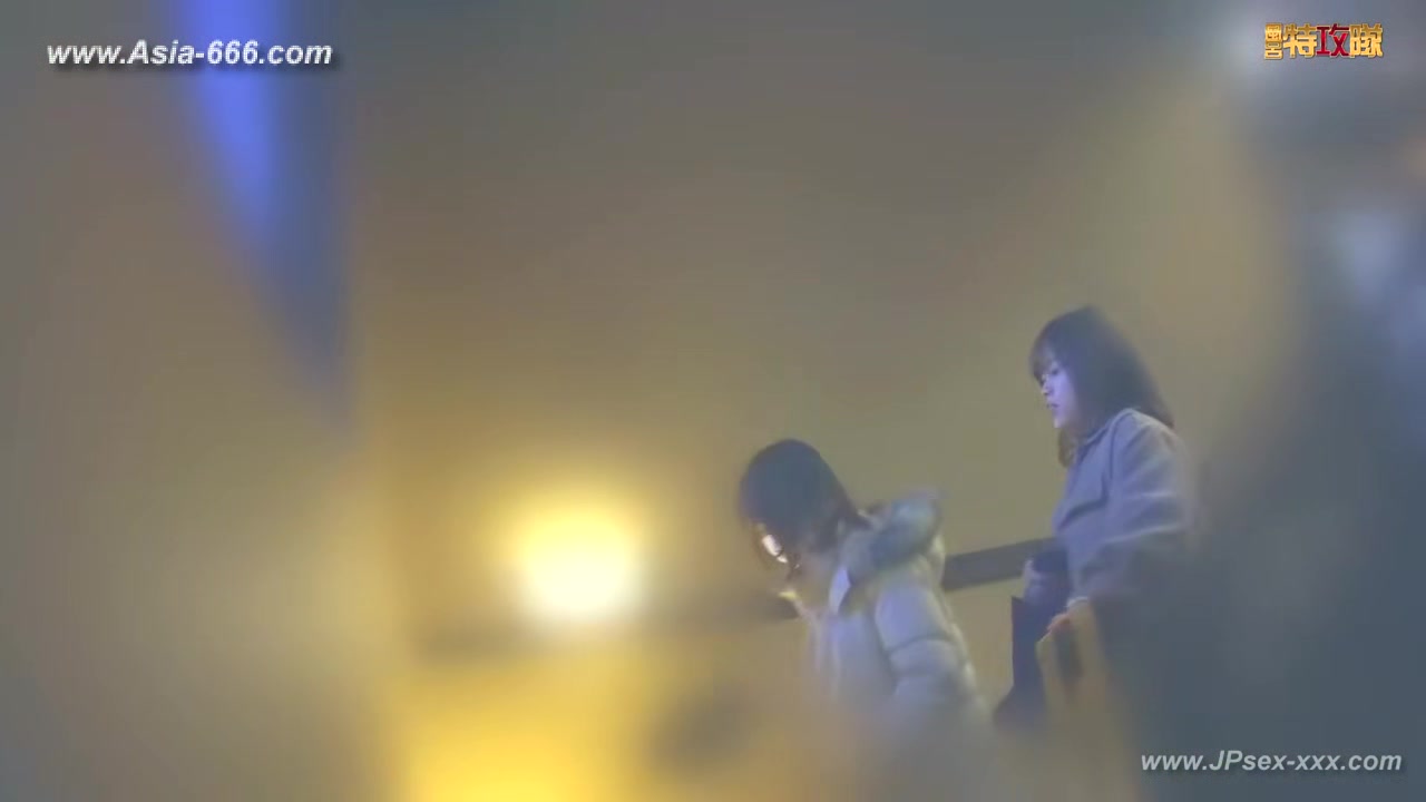 japanese public bathroom changeroom.98