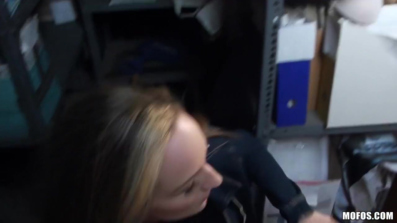 Melanie - Seducing a Hungarian Non-Professional