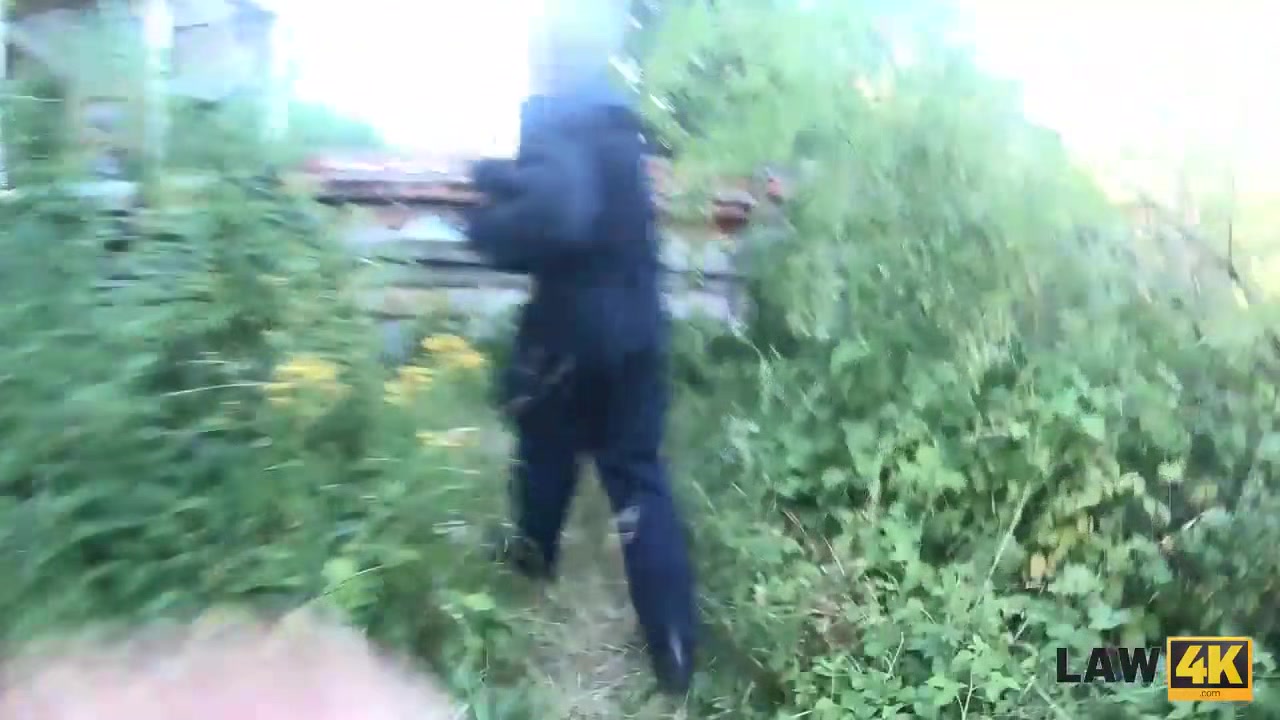 LAW4k. Graffiti girl is caught by policemen who fuck her together
