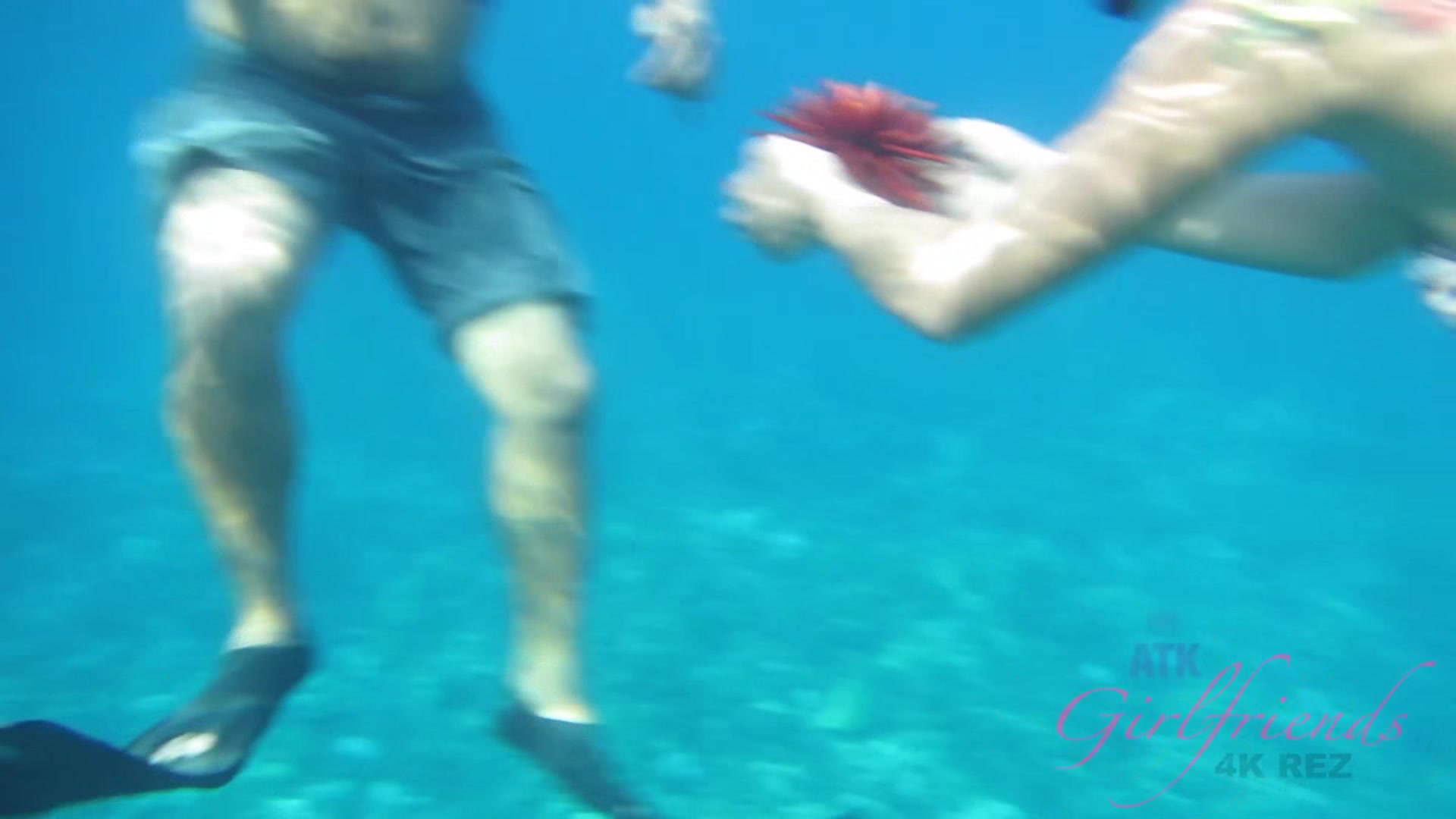 Virtual Vacation Hawaii With Gina Valentina 3/5