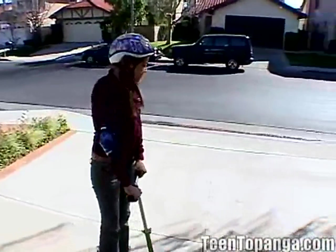 teen 18+ topanga masturbates in her garage