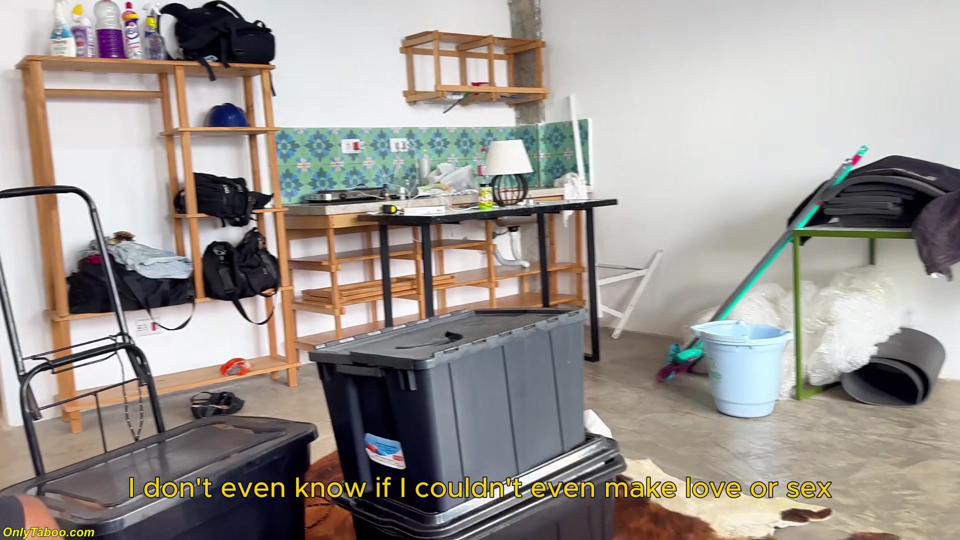 Fat Granny Has Anal With The Moving Helper