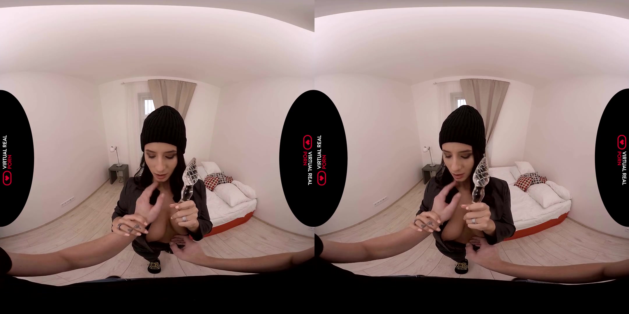 Nelly Kent in Perfect Robbery - VirtualRealPorn