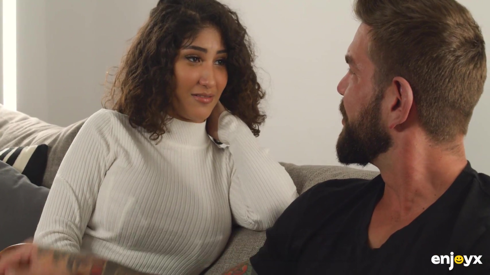Exotic Stunner Shows Her Divine Charms To A Tattooed Sex God 7 Min - Venus Afrodita, Rough Sex And Juan Lucho