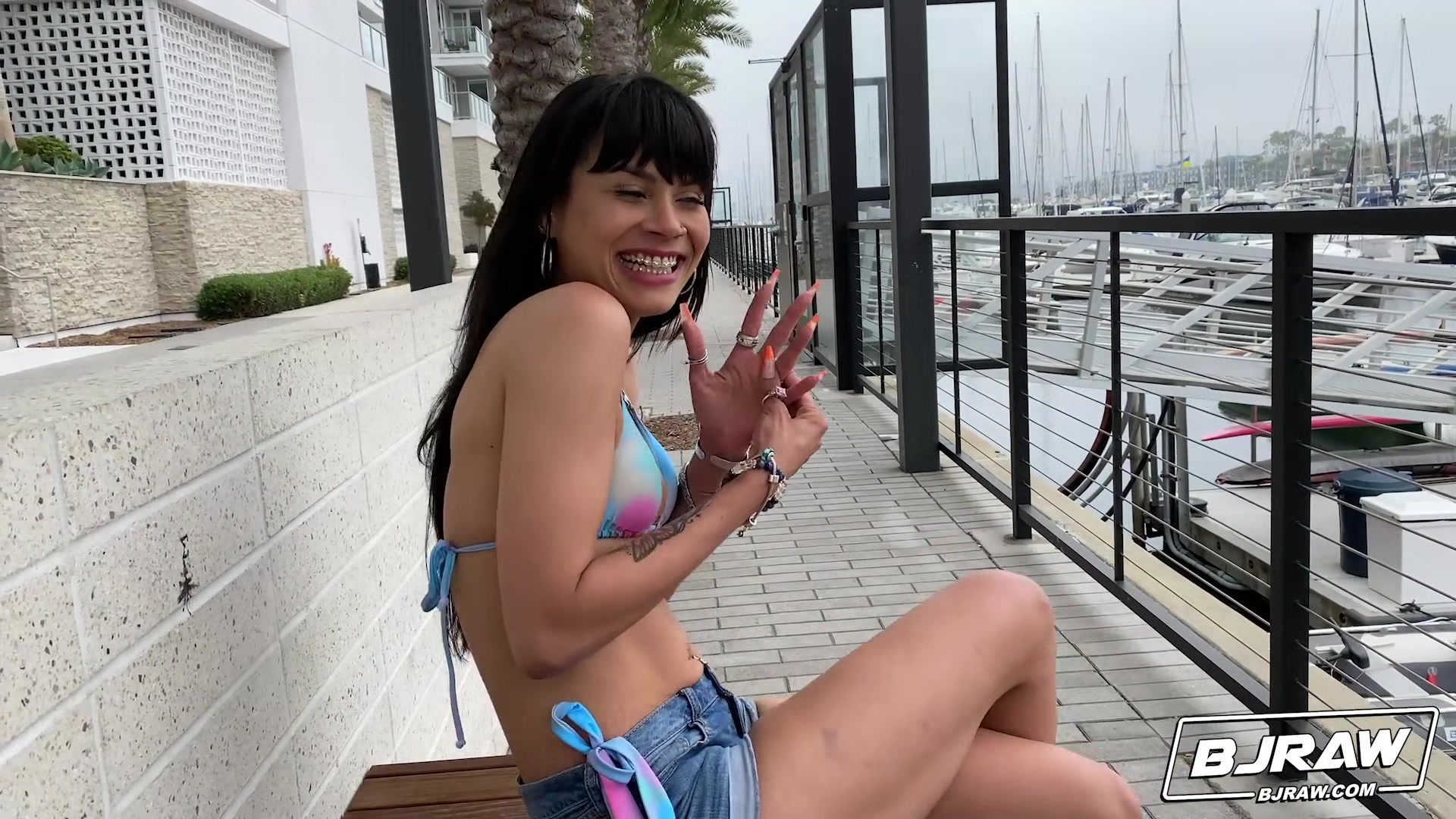 Ari Aims To Please - BJRaw