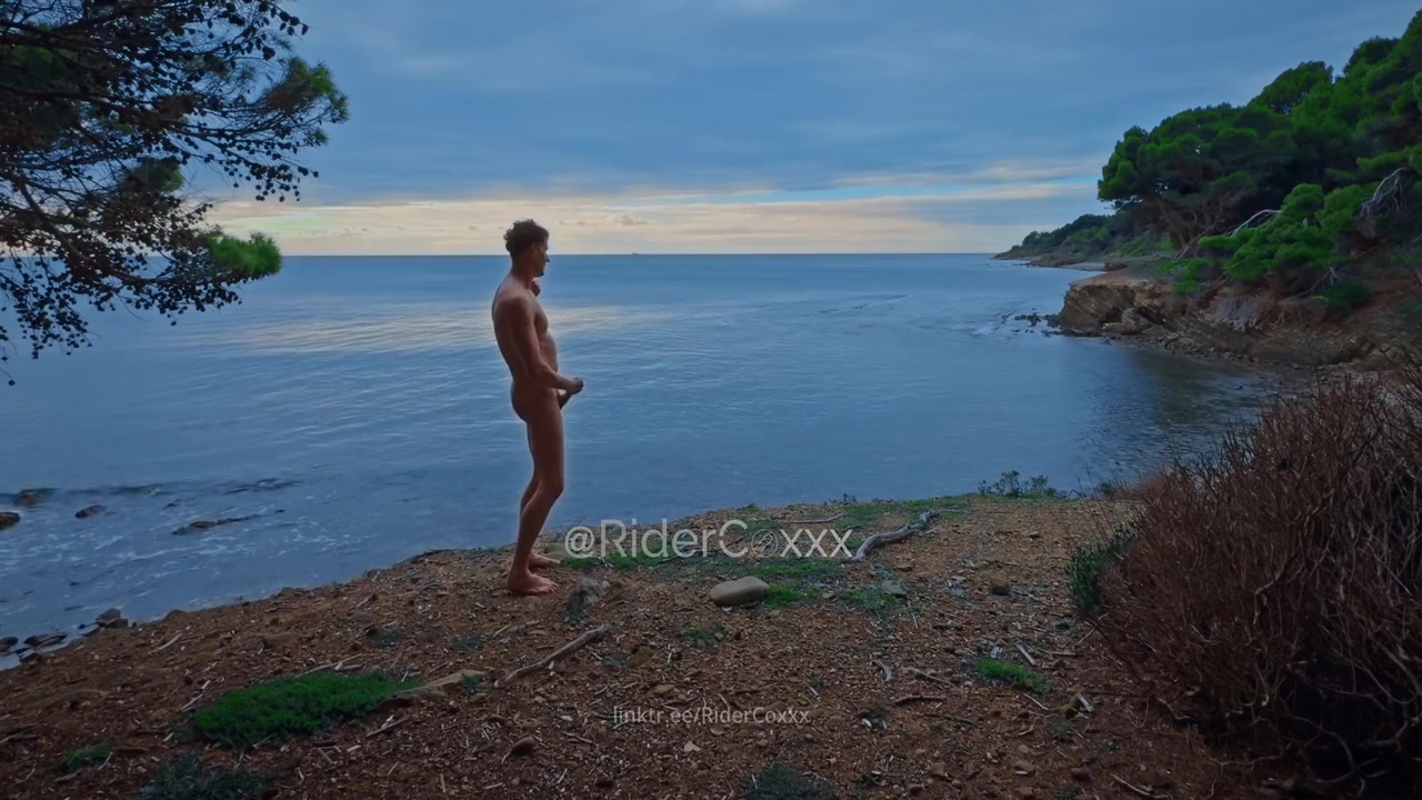 Ridercoxxx, Hiking Naked Along The Coast, Showing Off And Cumming