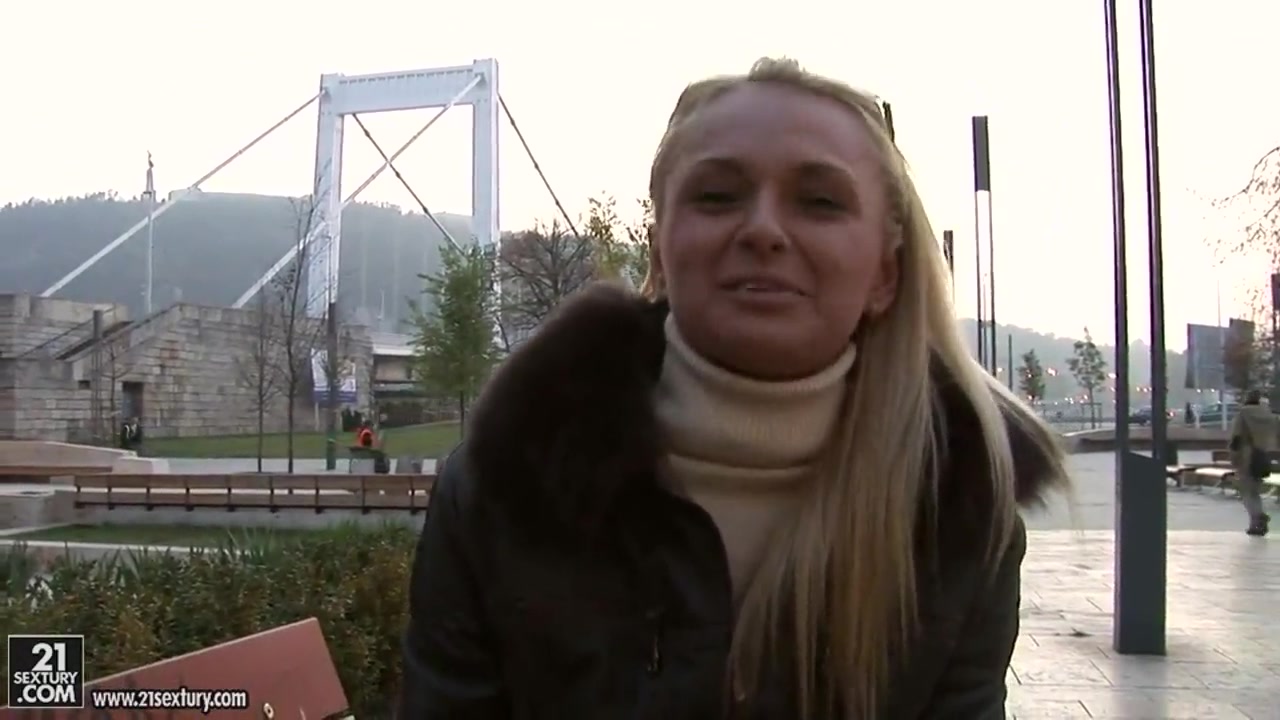 Ivana Sugar poses and demonstrates her secrets in public places