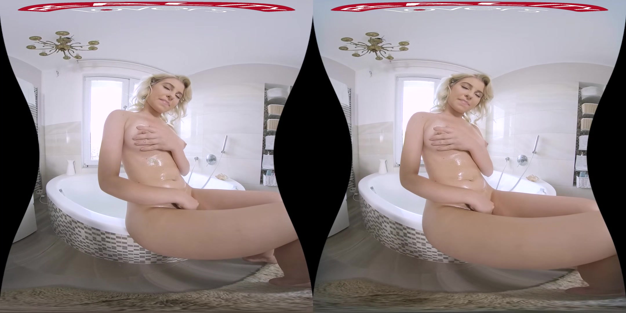 Hot Erotic Oil - RealityLovers