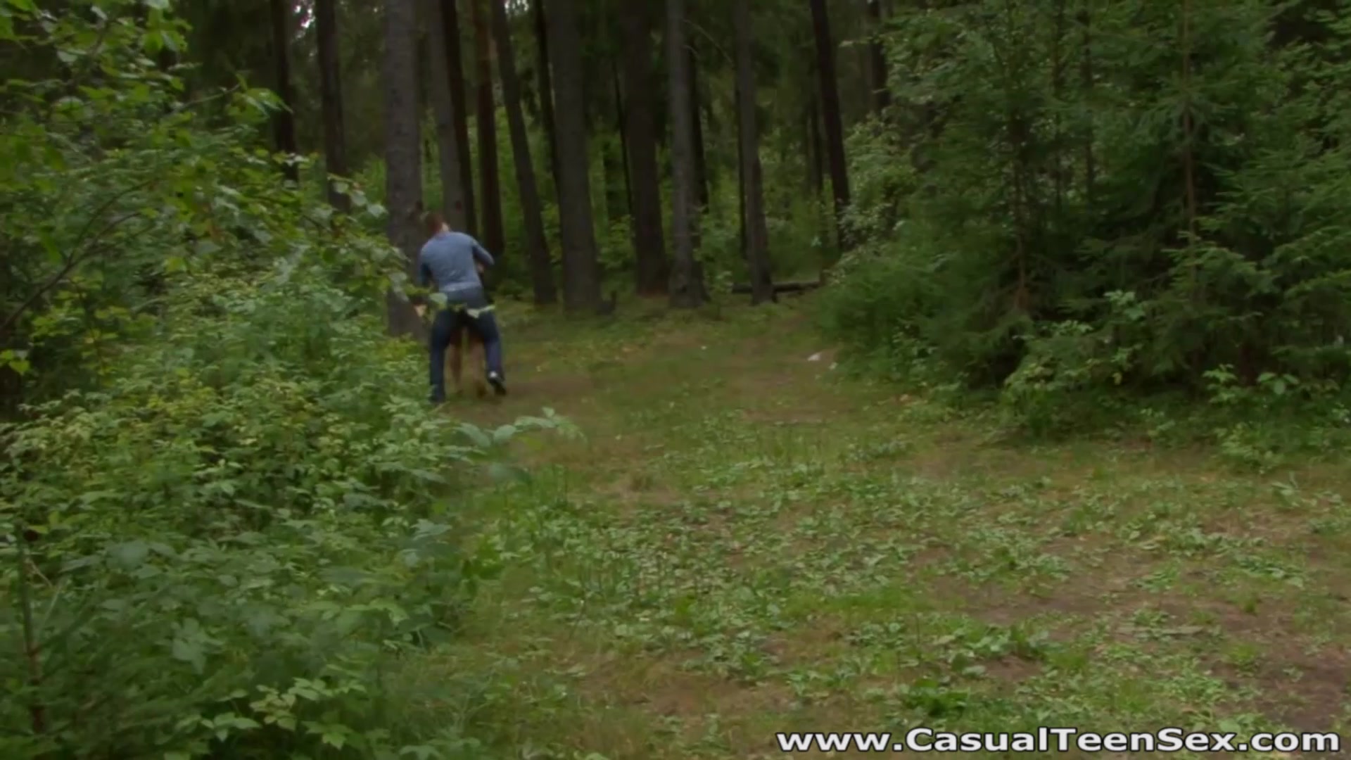 Casual teen 18+ Sex - Hitchhiker fucked in the woods
