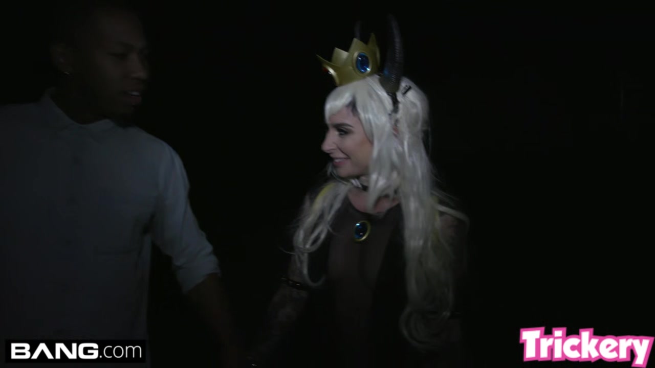 Trickery Sexy Bowsette Joanna Angel tricks for dick on Halloween
