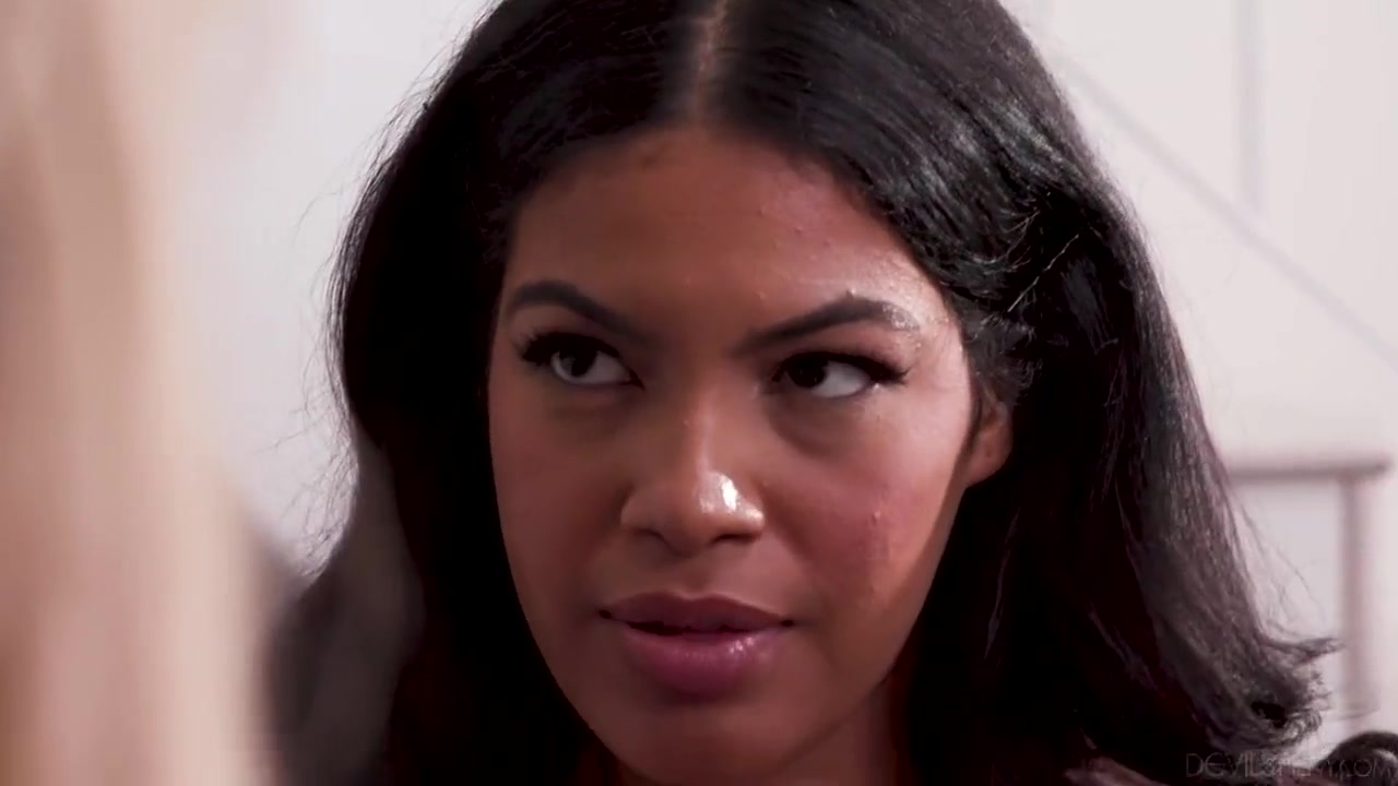 Braylin Bailey And Maya Farrell - Interracial Threesome