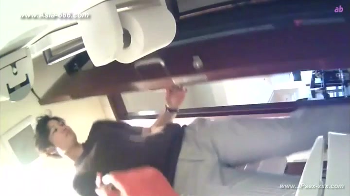 peeping Korean restaurant toilet.10