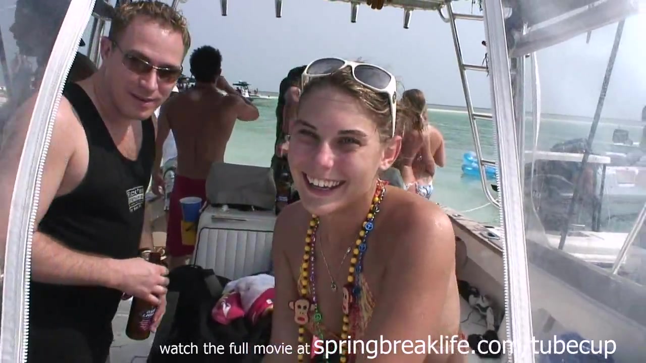 SpringBreakLife Video: Topless Twins In The Water