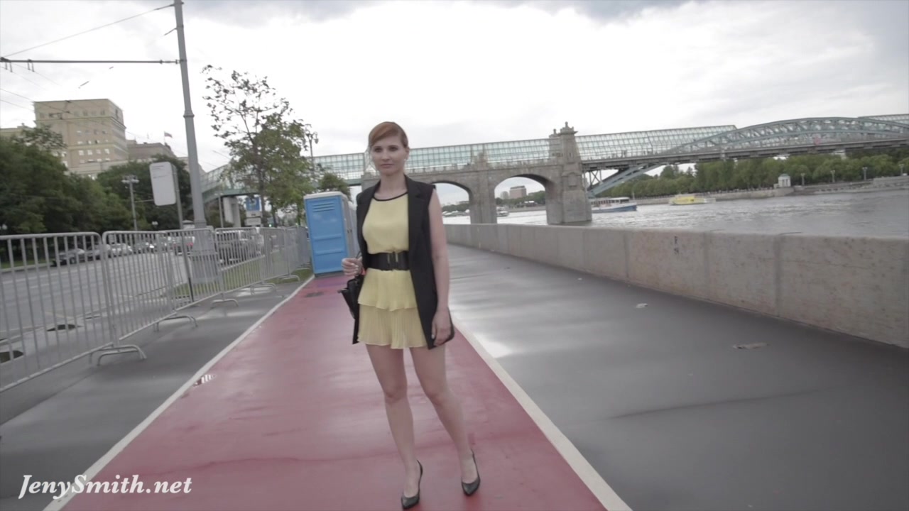 Jeny Smith public flasher shares great upskirt views on the streets