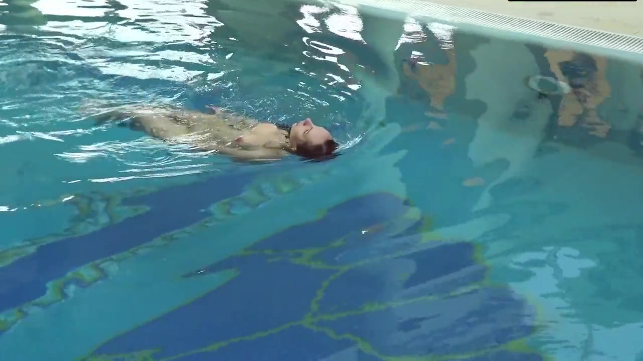 Enjoy And Swim - Mia Ferrari And Lina Mercury