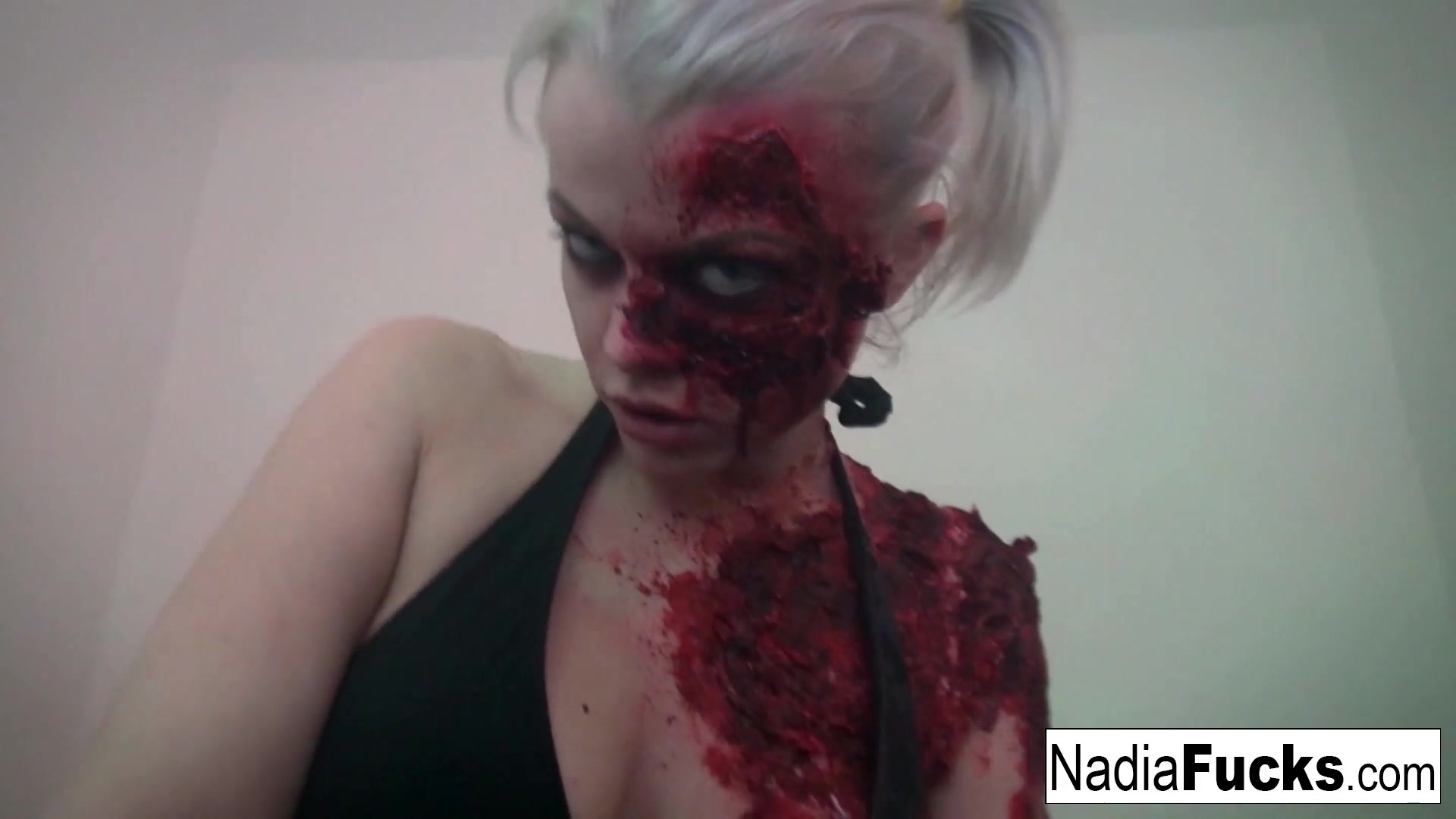 Nadia White in Sexy Zombie Pleases The Gash Between Her Legs - NadiaWhite