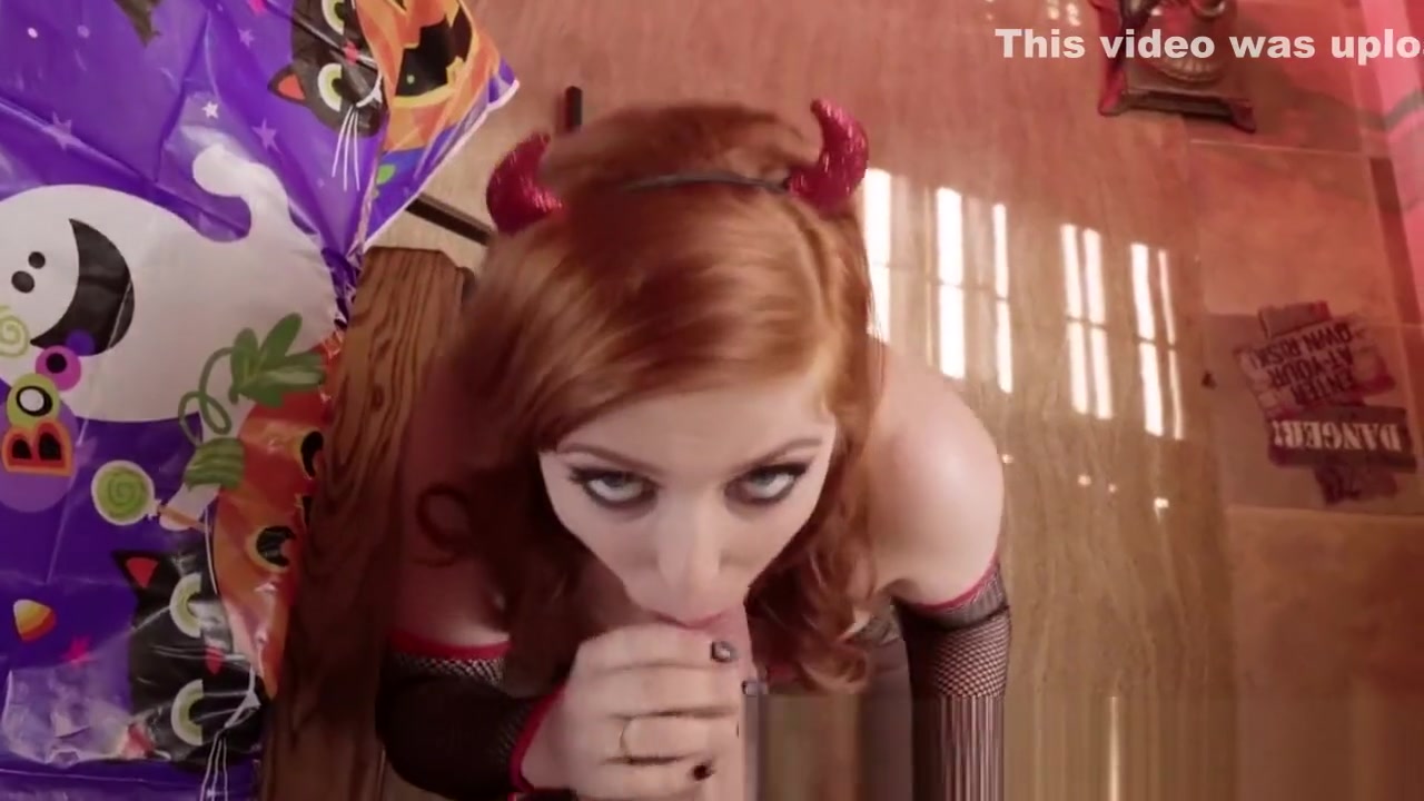 Brazzers - Penny Pax loves Halloween and deepthroating