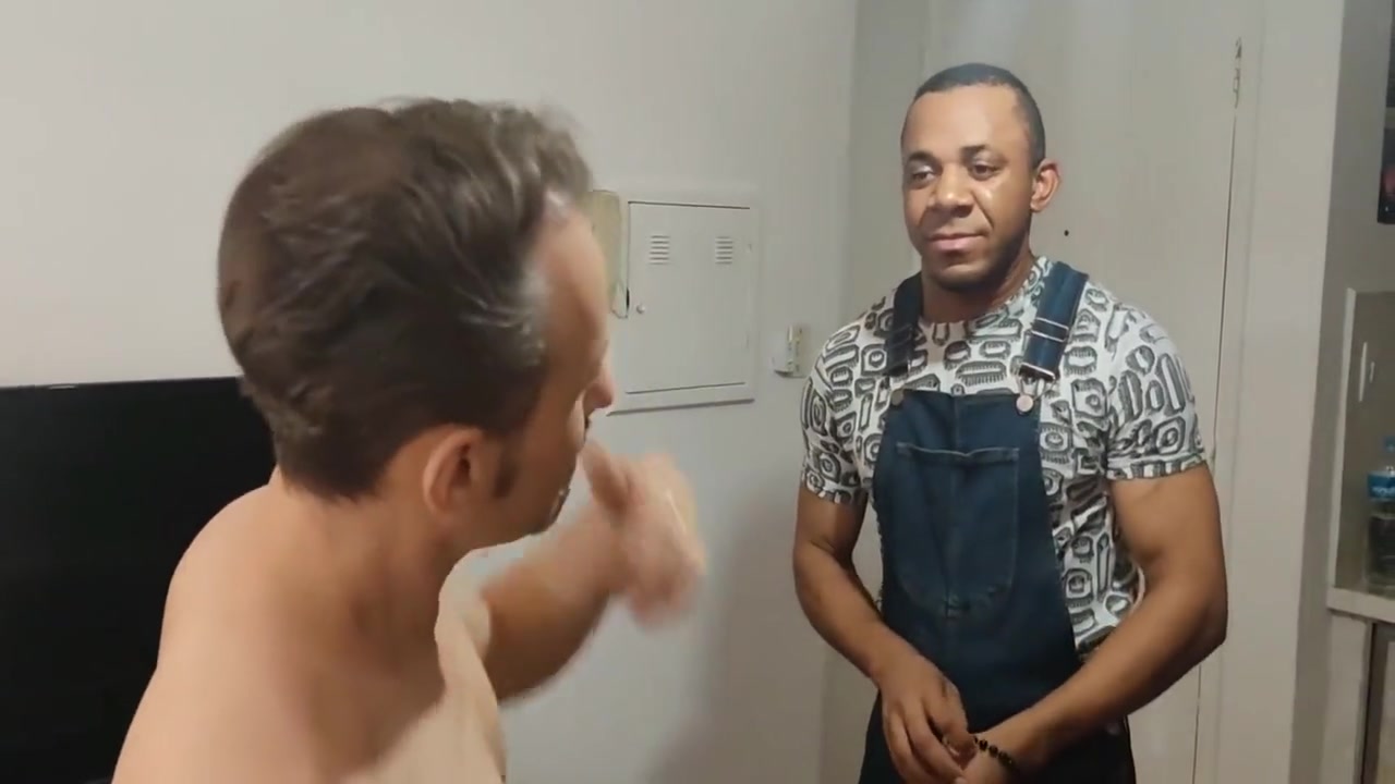 Big Marcos - O Pauzudo Casado Contrato Os Servicos De Um Garoto De Programa 10 Min