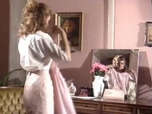 Alicia Monet, Angel Kelly, Barbara Dare in classic fuck clip