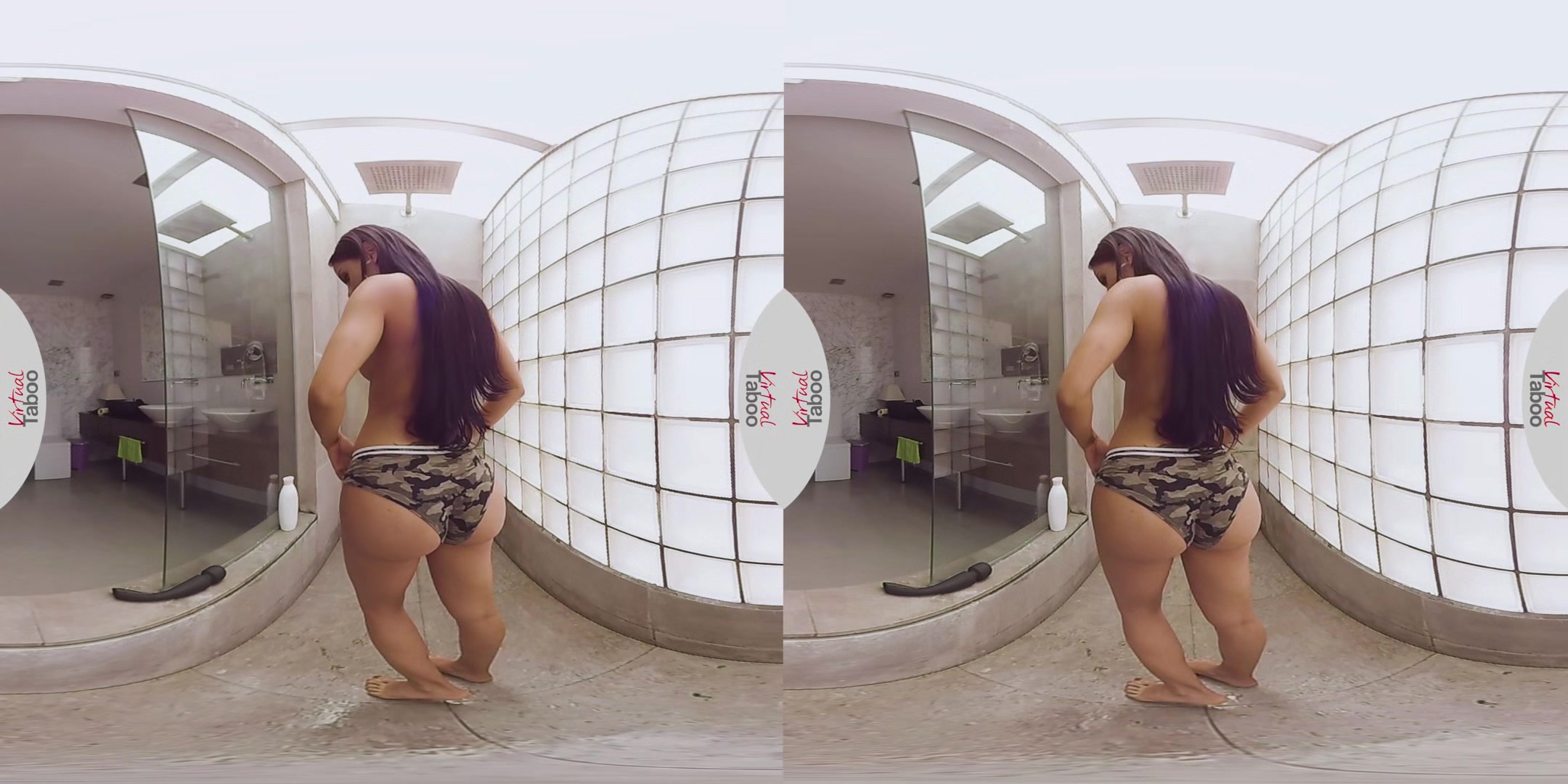 Canela Skin VR Porn: Shower Time with Canela - VirtualTaboo