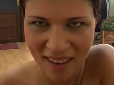 Short-haired cutie let her boyfriend cum on her face