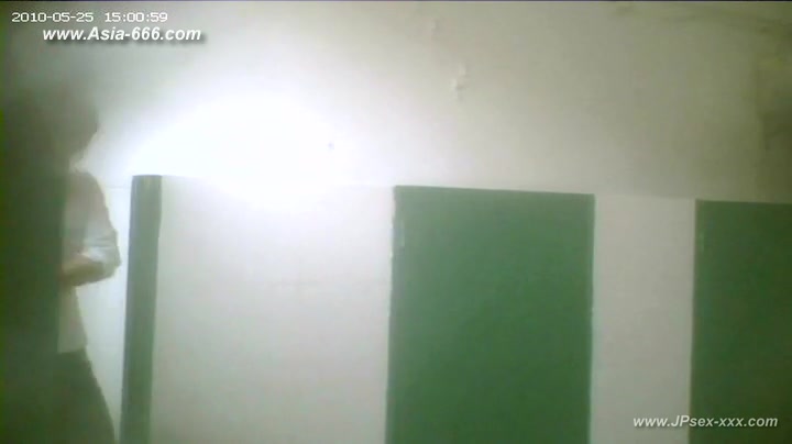 chinese girls go to toilet.55