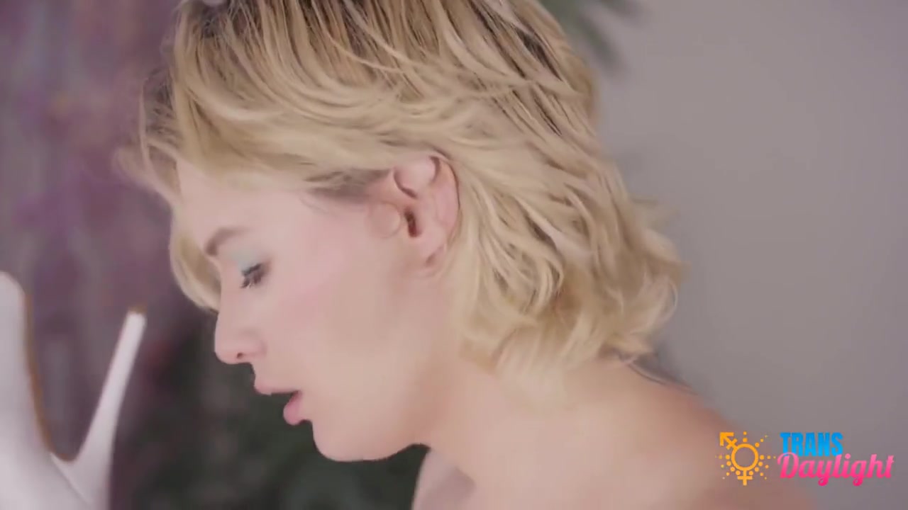 Beatrix Doll In Blonde Trans Fucks And Creampies Busty Girl