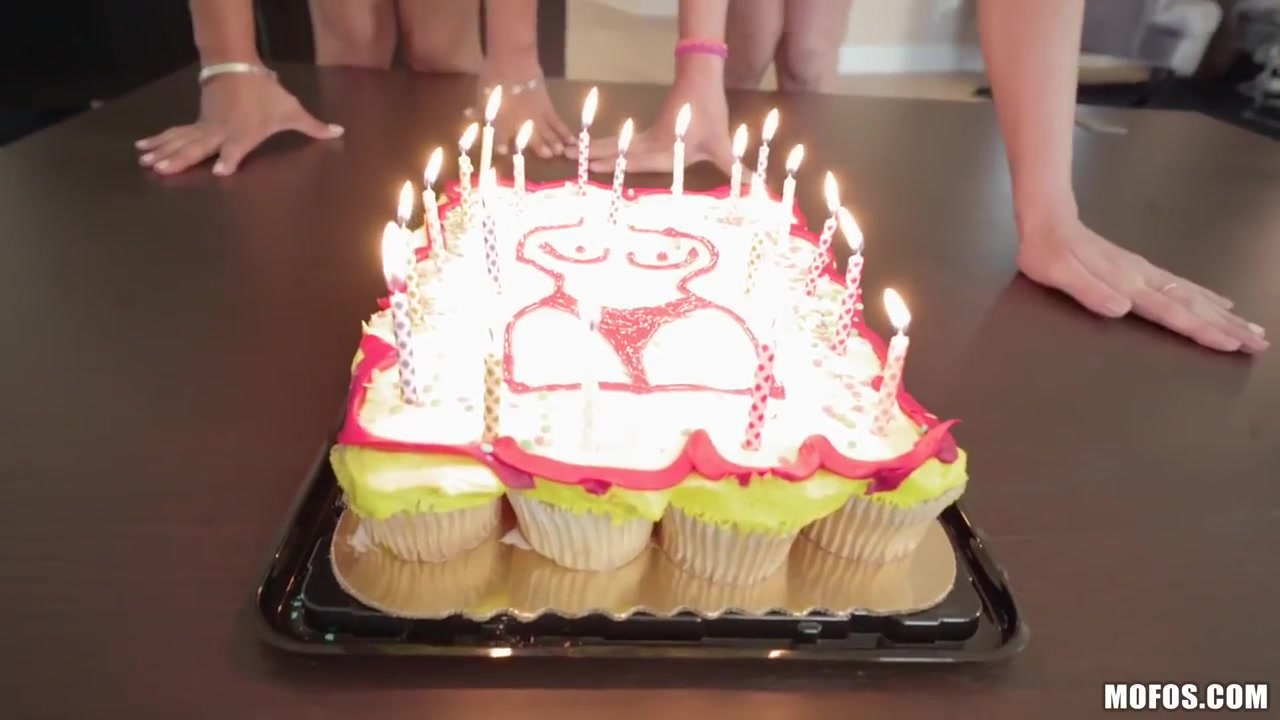 Gets Two Moist Pussies As A Present For His Birthday - Kenzie Taylor, Van Wylde And Kendra Spade