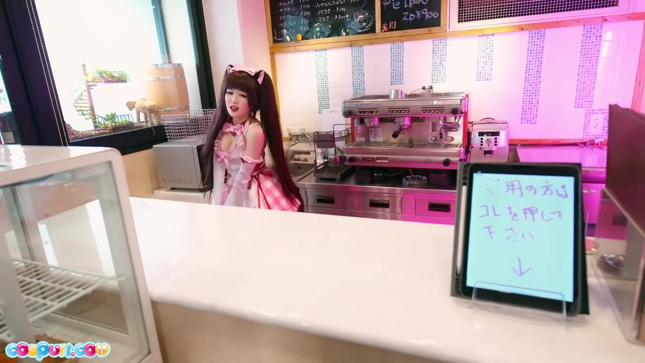 Ria Kurumi In Works In A Bakery And Likes To Show Off Her Pussy