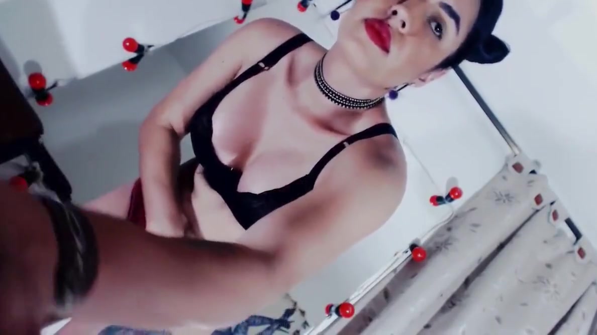 Sexy latina tgirl