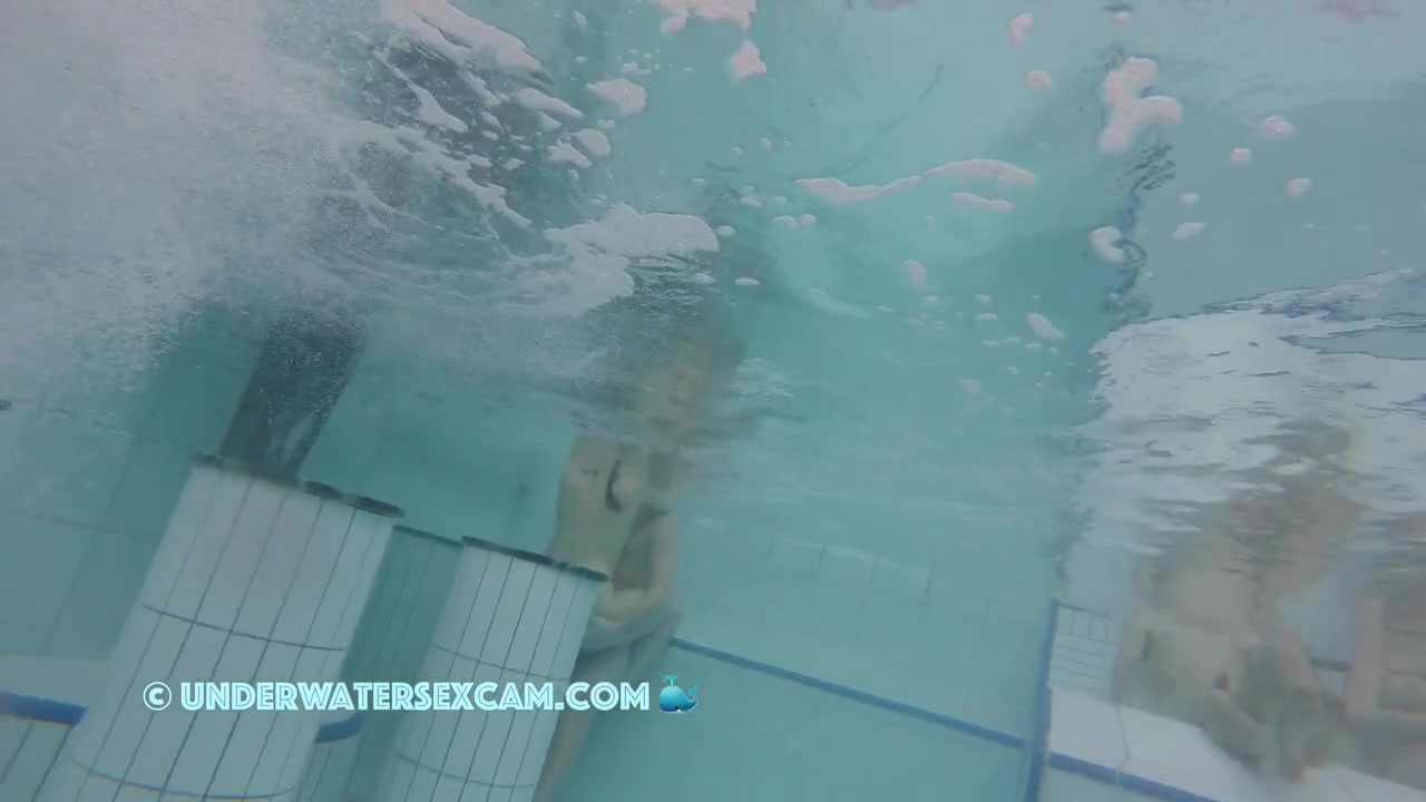 Crazy Young Couple Fucks Everywhere In A Public Pool