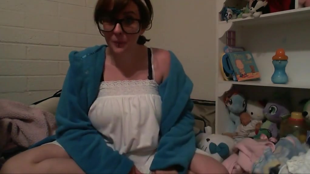 Bedtime with a curvy milf