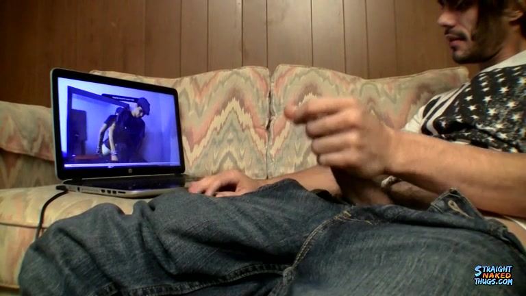 Devin Enjoys His Own Porn - Devin Reynolds - StraightNakedThugs