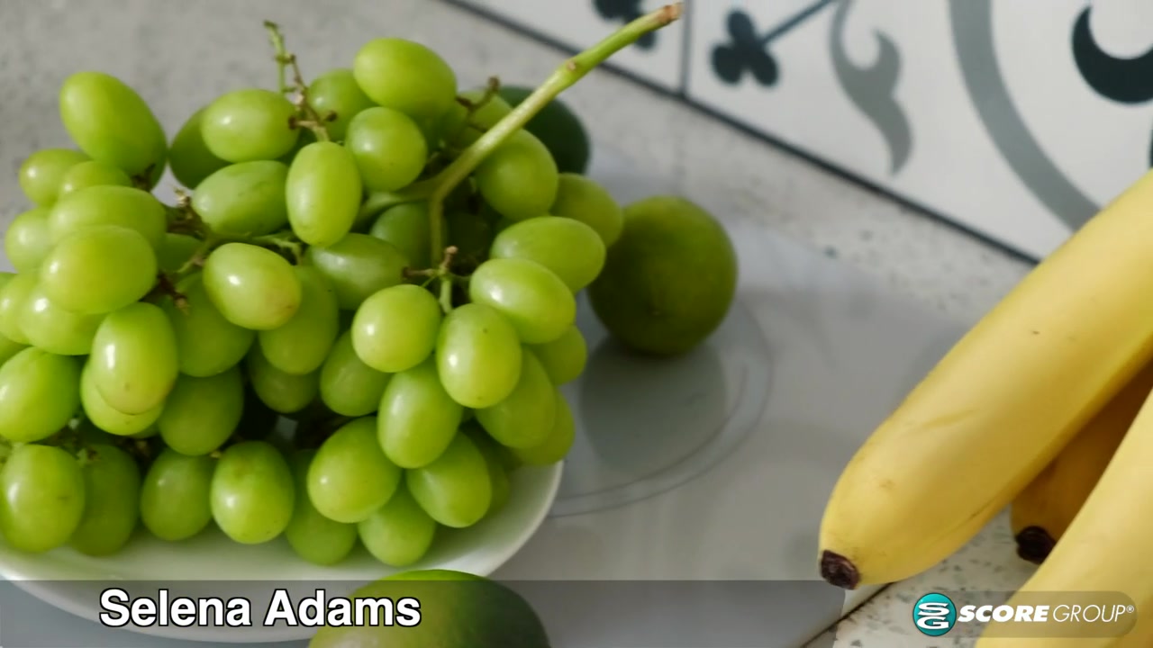 Selena Adams: Fruity Boobs