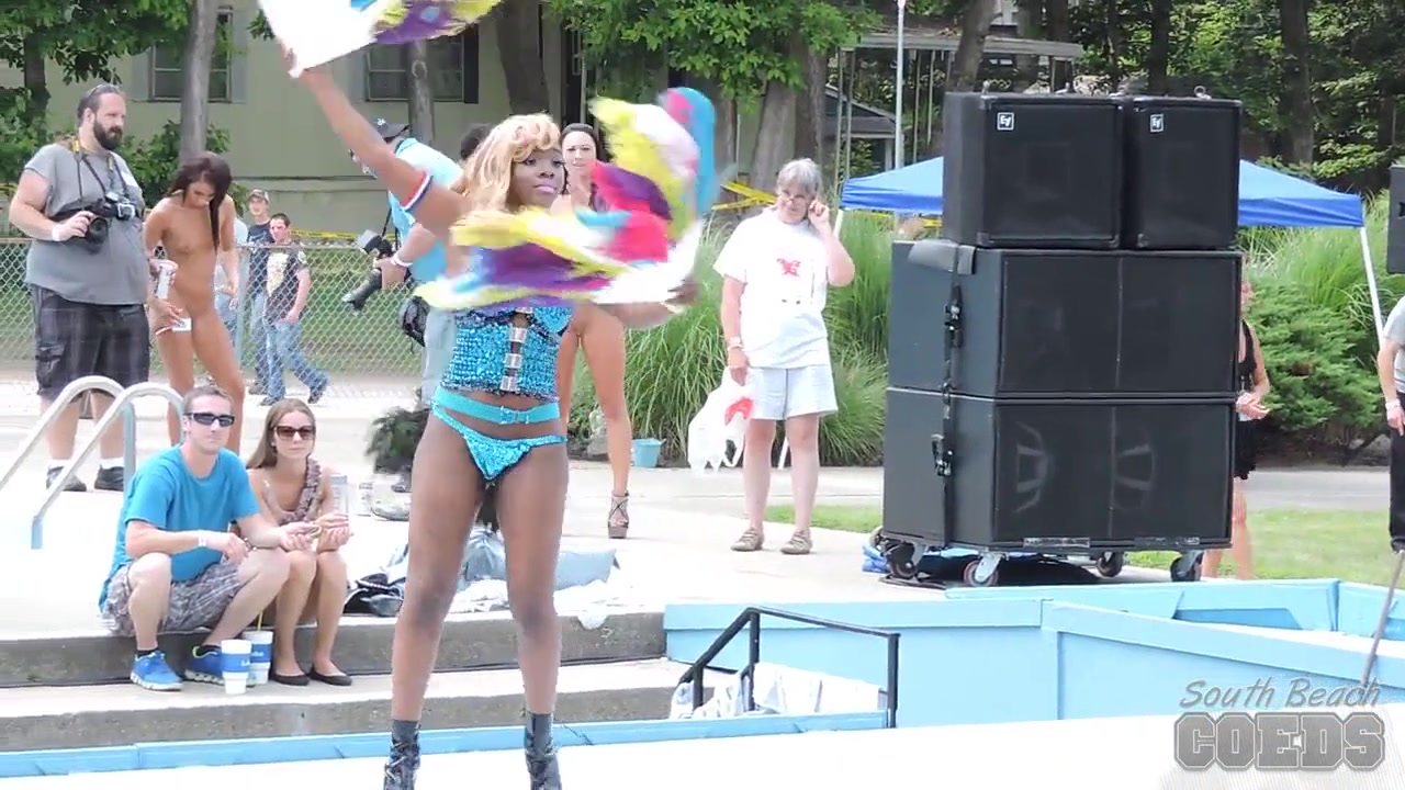 Photos And Video From The Entire 2014 Saturday Show Shot By Glenn 2 Of 3 - SouthBeachCoeds