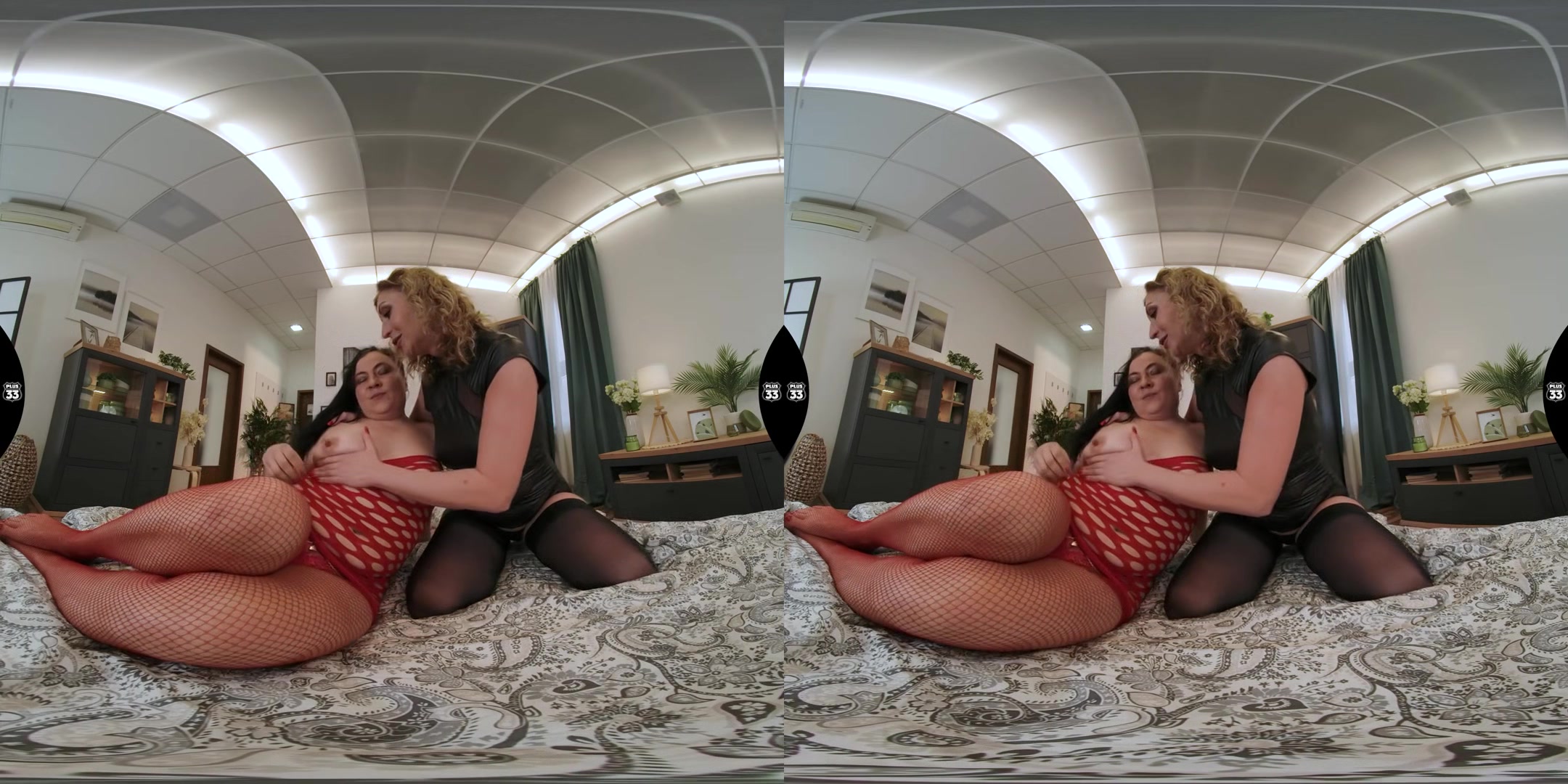 Julia North - Cristina Santes