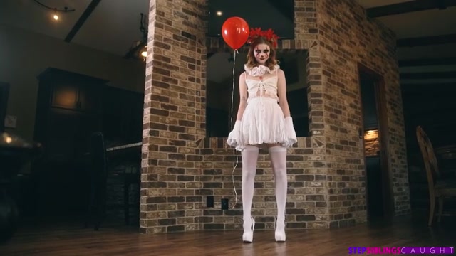 Stop Clowning Around Stepsis - S18:E9 - Stepsiblingscaught
